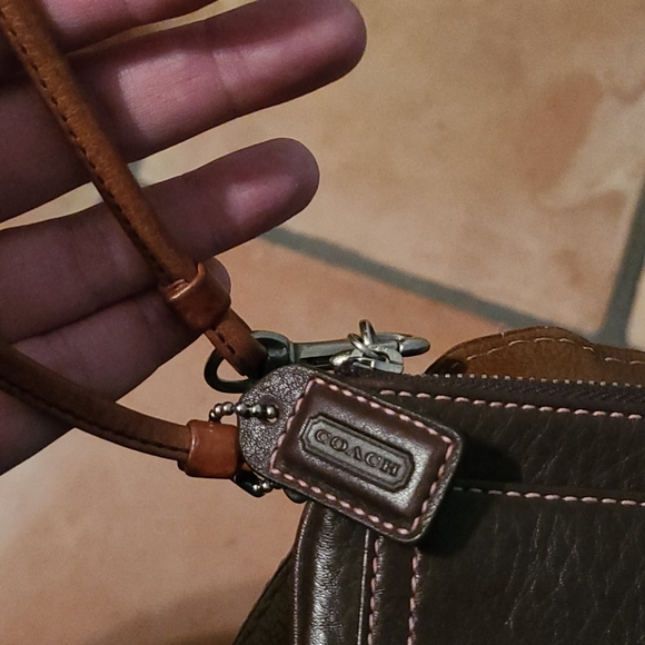 Coach Wristlet - Picture 4 of 7